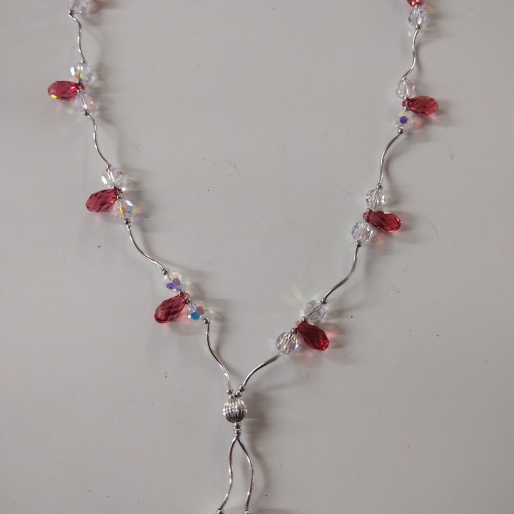 14 Kt White Gold Elegant Red Crystal Necklace